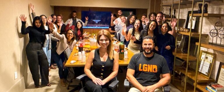 O INSS nega 6 em cada 10 pedidos de BPC/LOAS sem advogado. Não seja mais um.