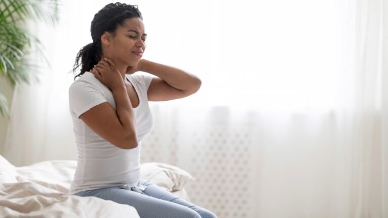 Quem tem Fibromialgia aposenta? Entenda como garantir seus direitos